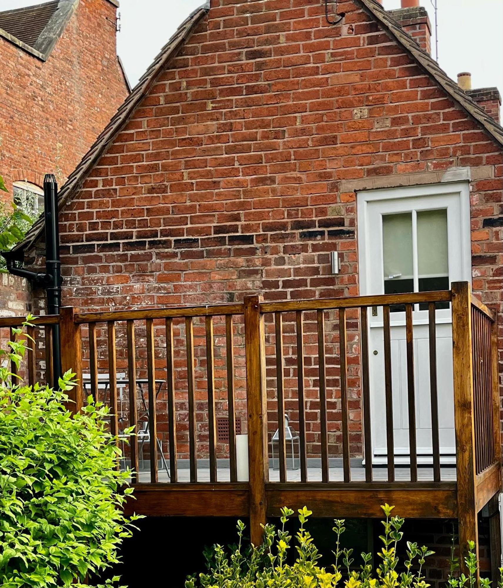 Flower Cottage By Ludlow Castle With Onsite Parking エクステリア 写真