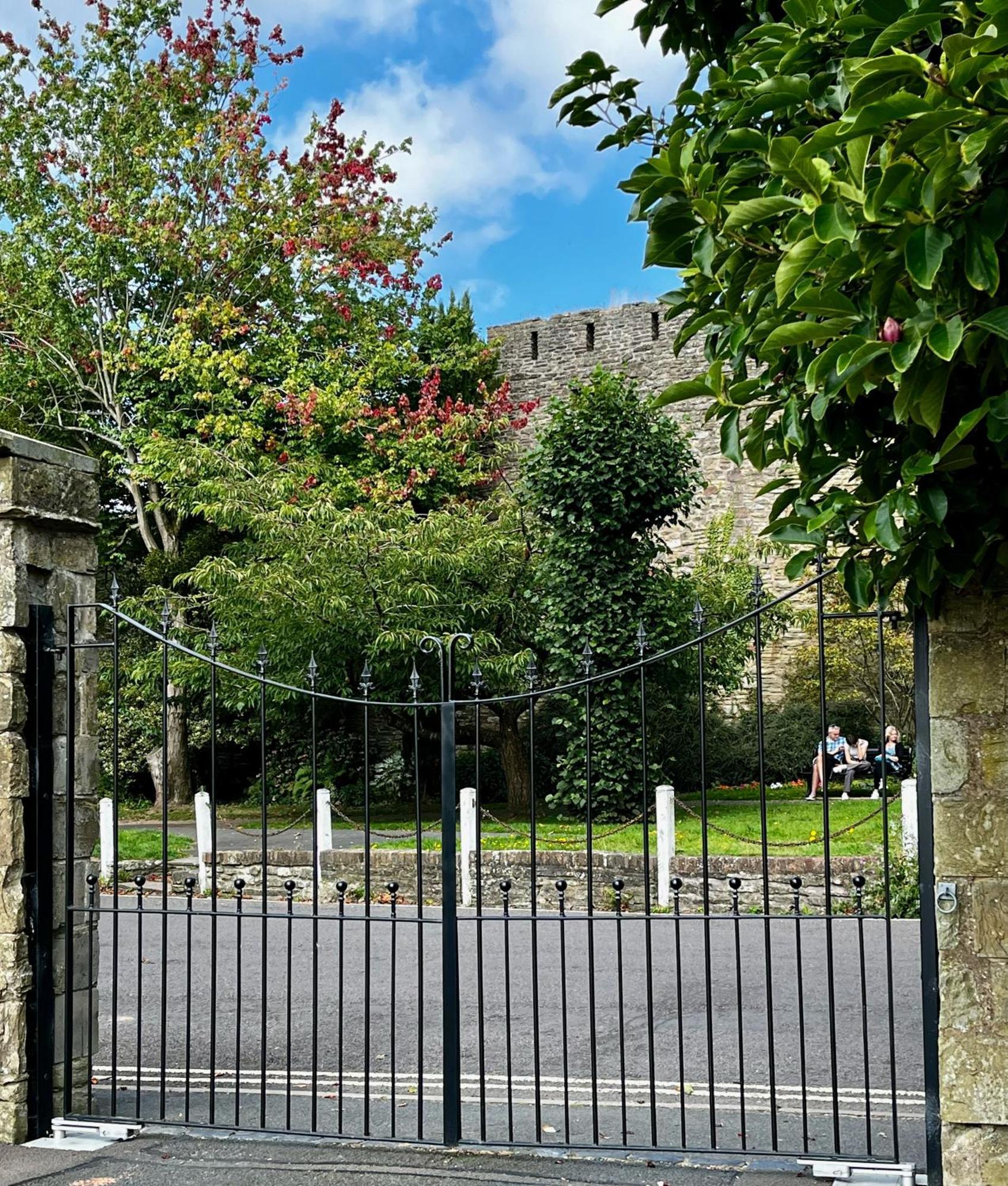 Flower Cottage By Ludlow Castle With Onsite Parking エクステリア 写真